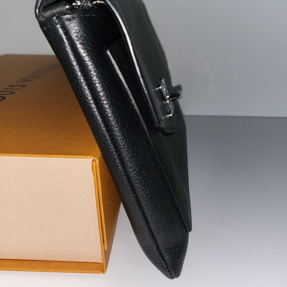 Louis Vuitton My Lock Me Pochette - Picture 8 of 8